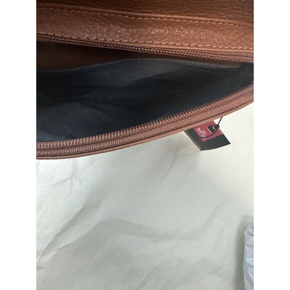 Champs Onyx Leather Sling Bag NWT - Picture 4 of 5